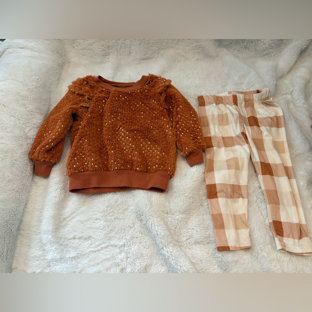 Kensie Rust Brown Fuzzy Pullover & Cream Plaid Leggings Set